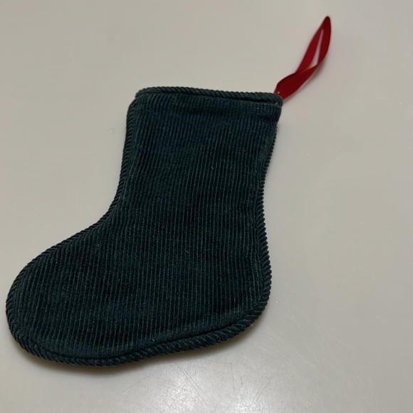 Finished, Heirloom, Handmade needlepoint  ornament Kittens and hearts! - Picture 4 of 4